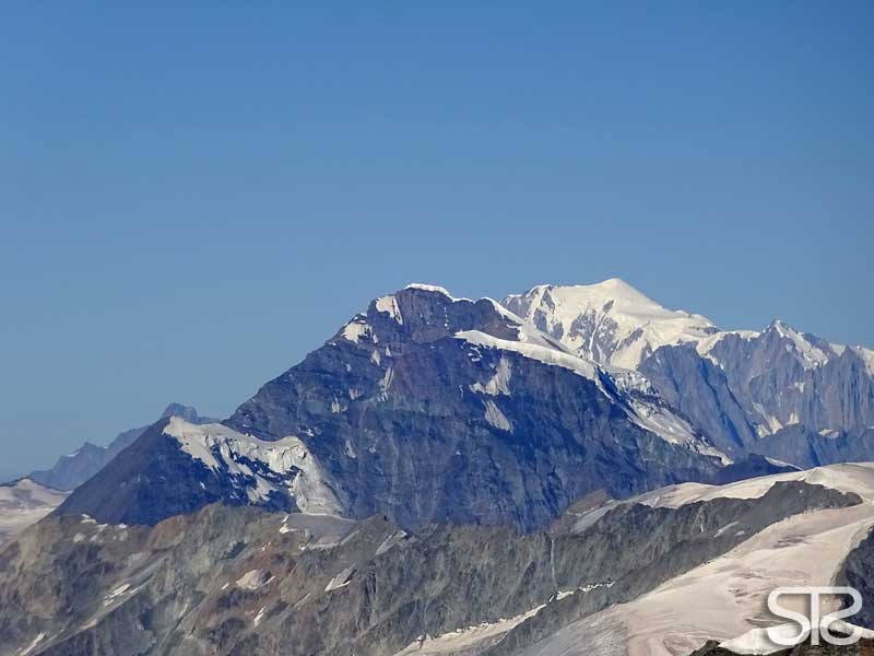© STƧ ober gabelhorn, grand combin, tour du boussine